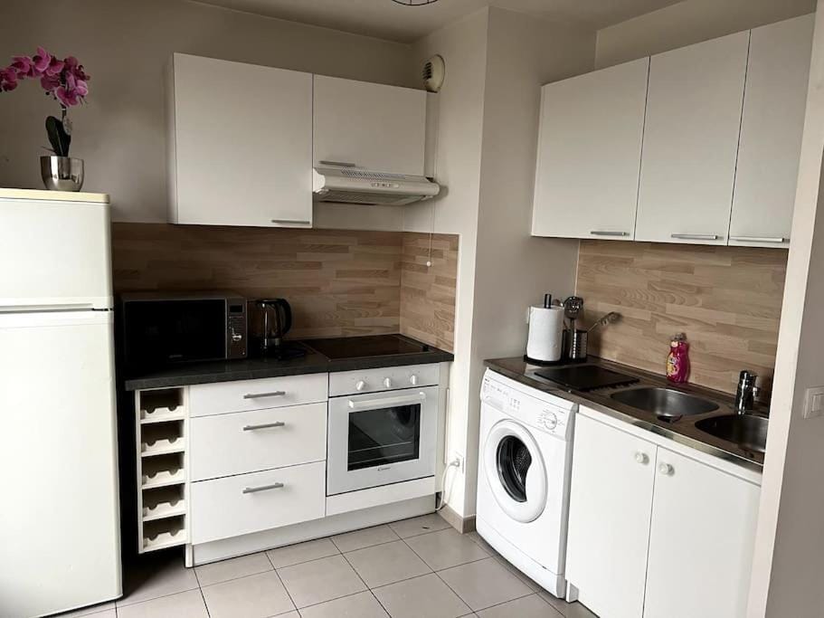 Appartemet Choisy proche tramway Apartment in Île-de-France