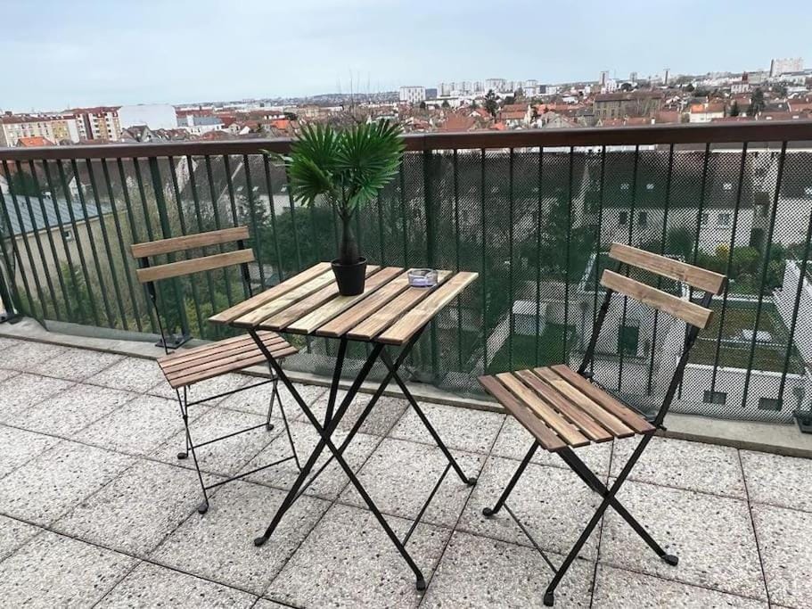 Appartemet Choisy proche tramway Apartment in Île-de-France