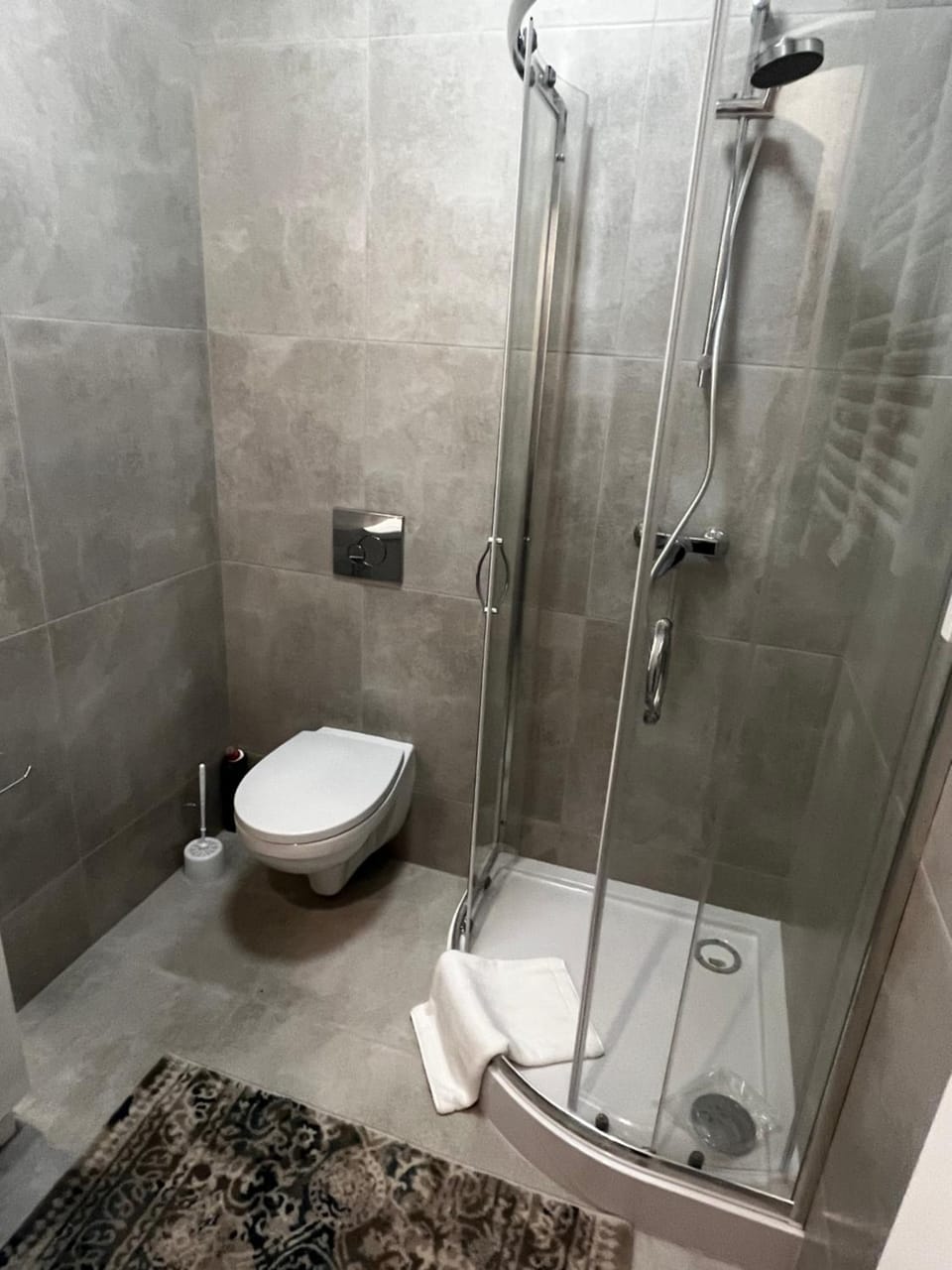 Shower, Toilet, Bathroom