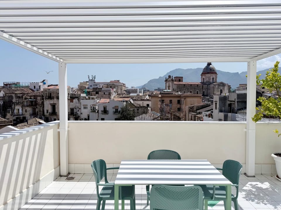 Balcony/Terrace, Balcony/Terrace