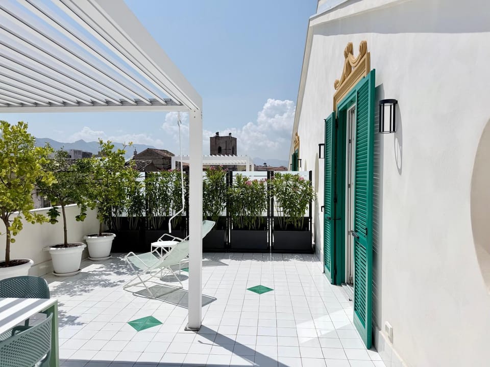 Balcony/Terrace, Balcony/Terrace