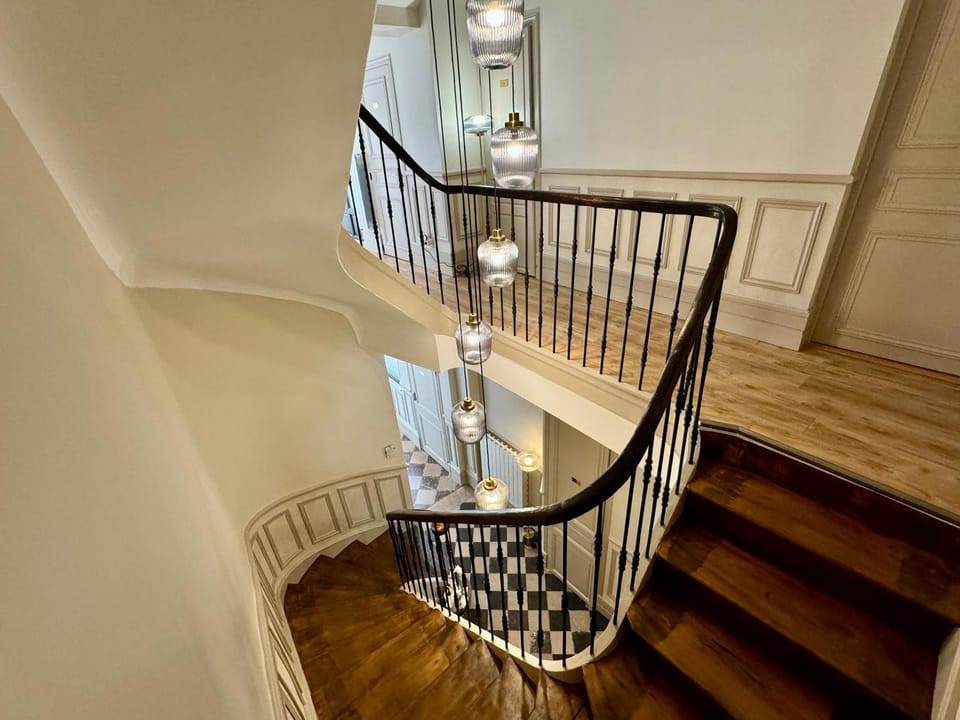 Les Suites de l'Enclos - L'Enclos de l'Evêché Apartment hotel in Hauts-de-France