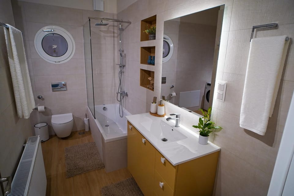 Toilet, Bathroom, Bath