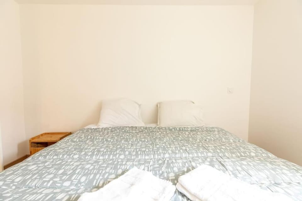 Maison tout équipée Châteaugay Terrasse & Garage Apartment in Auvergne-Rhône-Alpes