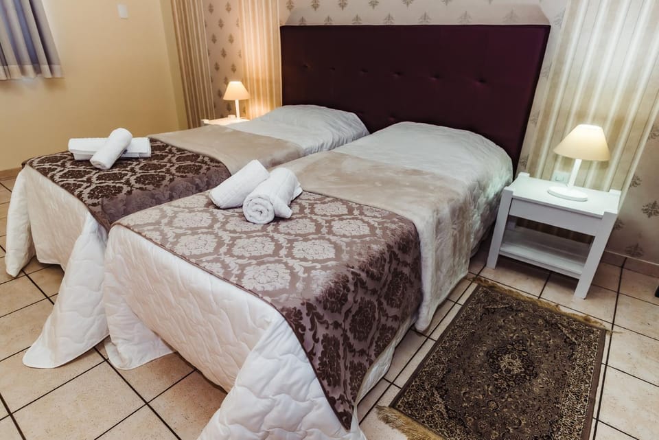 Bed, Photo of the whole room, Decorative detail