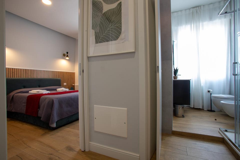 Bathroom, Bedroom