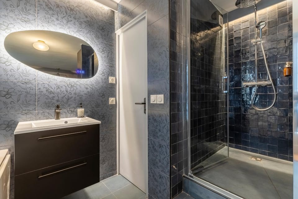 Opéra, Grand Boulevard 9ème, suite avec jacuzzi Apartment in Paris