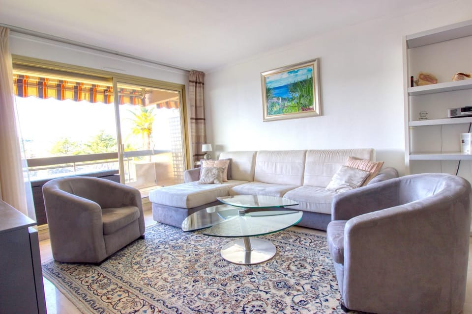 Antibes 4 people - Swimming pool and Tennis - Garage Apartment in Antibes