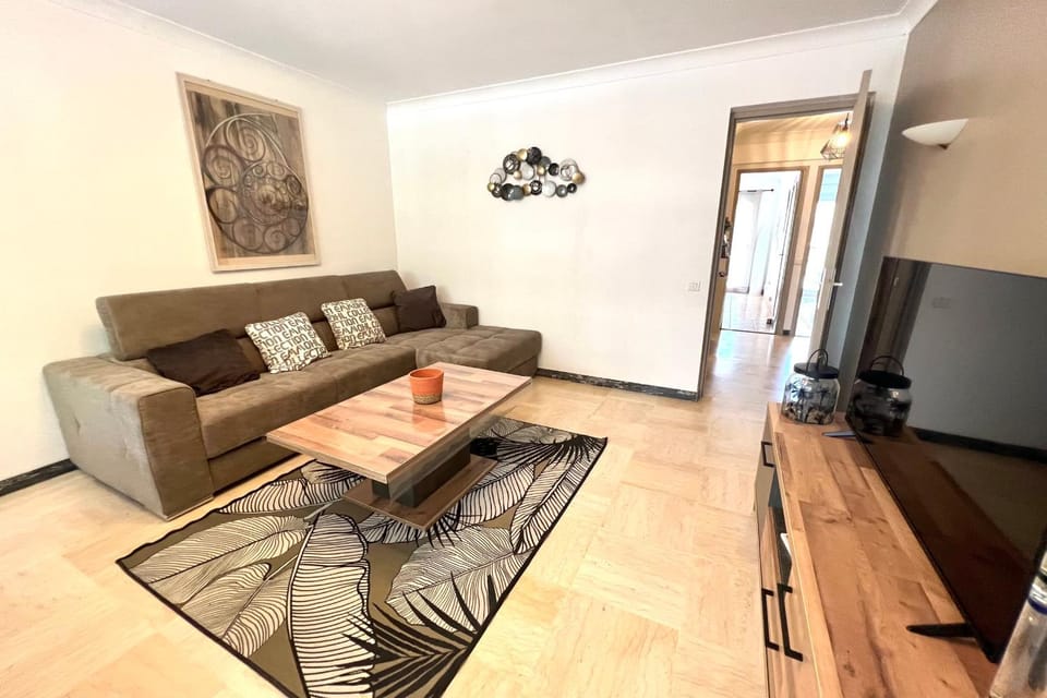 Antibes - 4 People - Parking - Terrace Apartment in Antibes