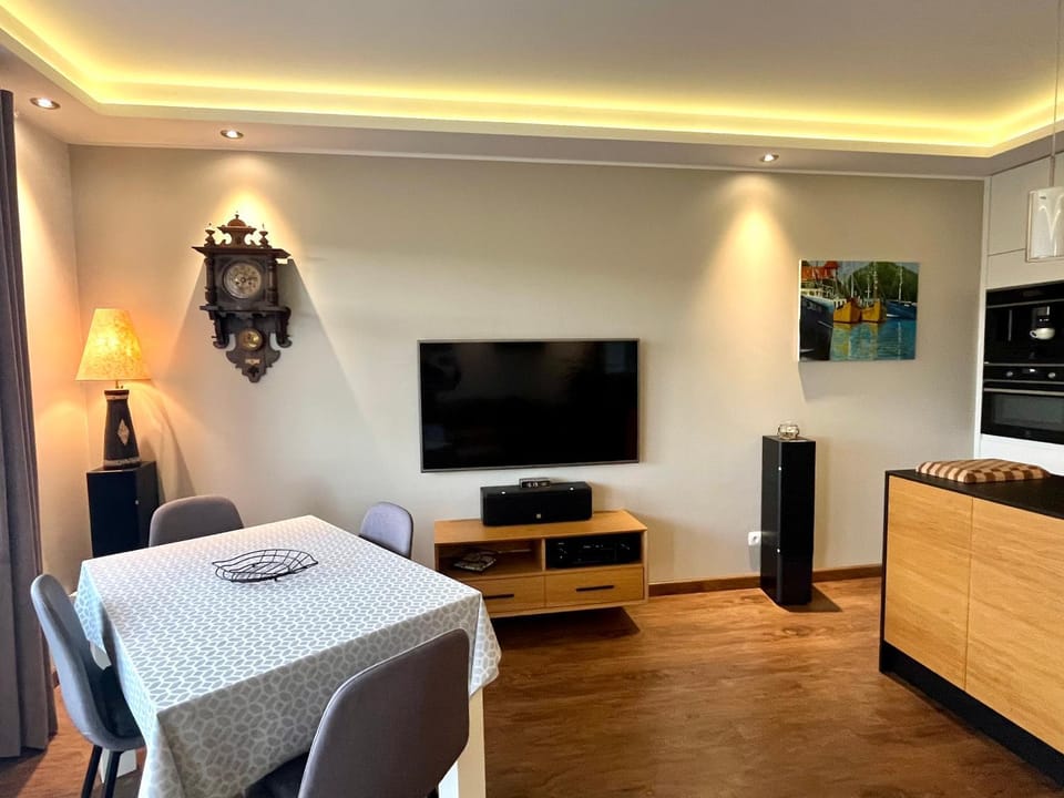 TV and multimedia, Living room
