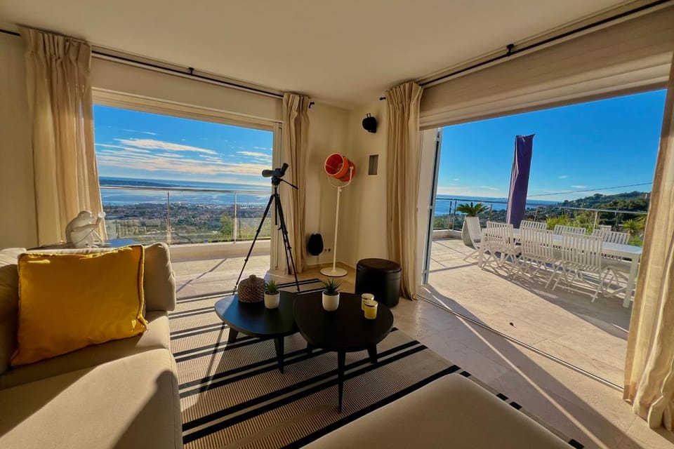 Vallauris Sea View - Villa - 8 people - Swimming pool Villa in Antibes