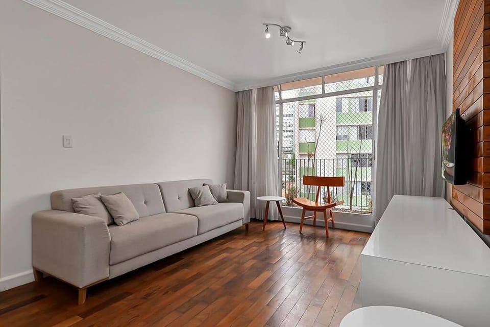 Communal lounge/ TV room, TV and multimedia, Living room, Seating area, Evening entertainment