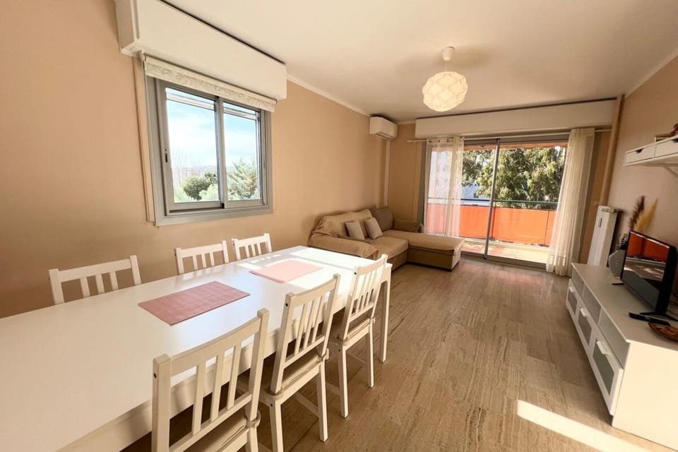 Antibes - 4 people - Parking Apartment in Antibes