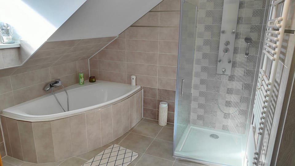 Bathroom, Bath