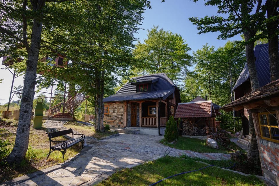 Brvnara Iverak House in Zlatibor District, Serbia