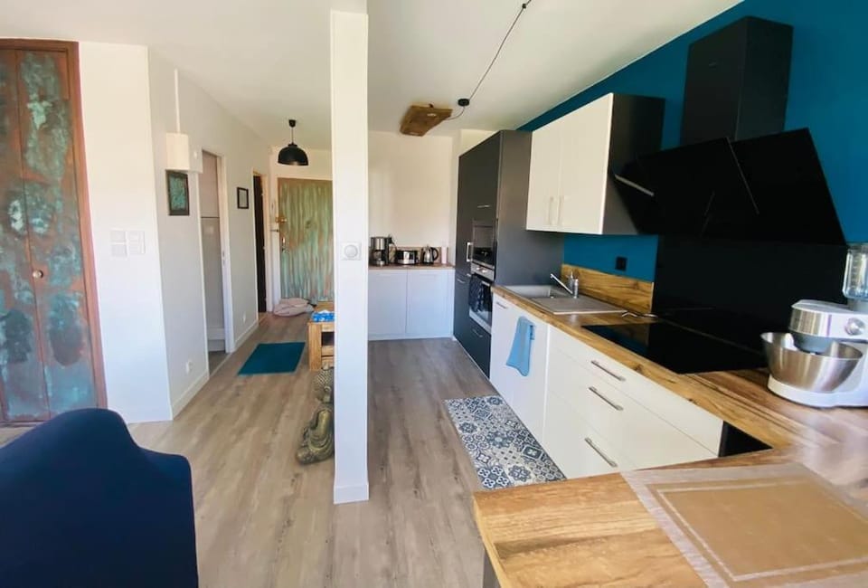 Charmant T2 idéal CV parking privé à la résidence Apartment in Provence-Alpes-Côte d'Azur