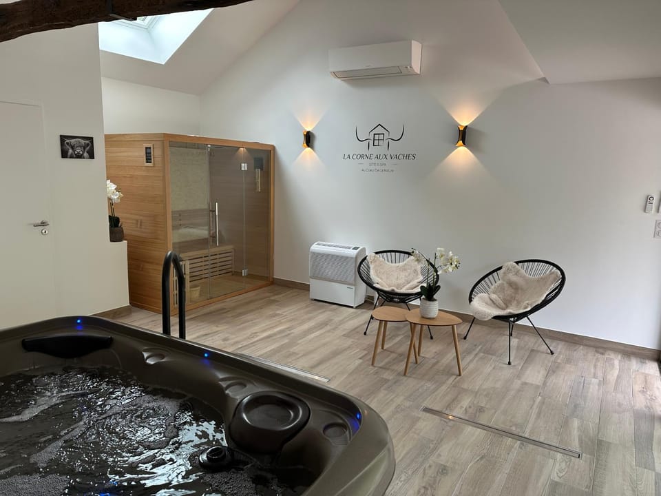 Domaine privatisé 21 pers avec Piscine, Spa, Parc 18ha avec daims House in Bourgogne-Franche-Comté