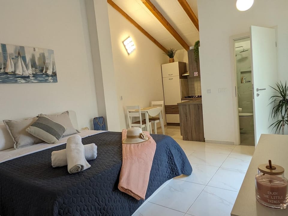 Bed, kitchen