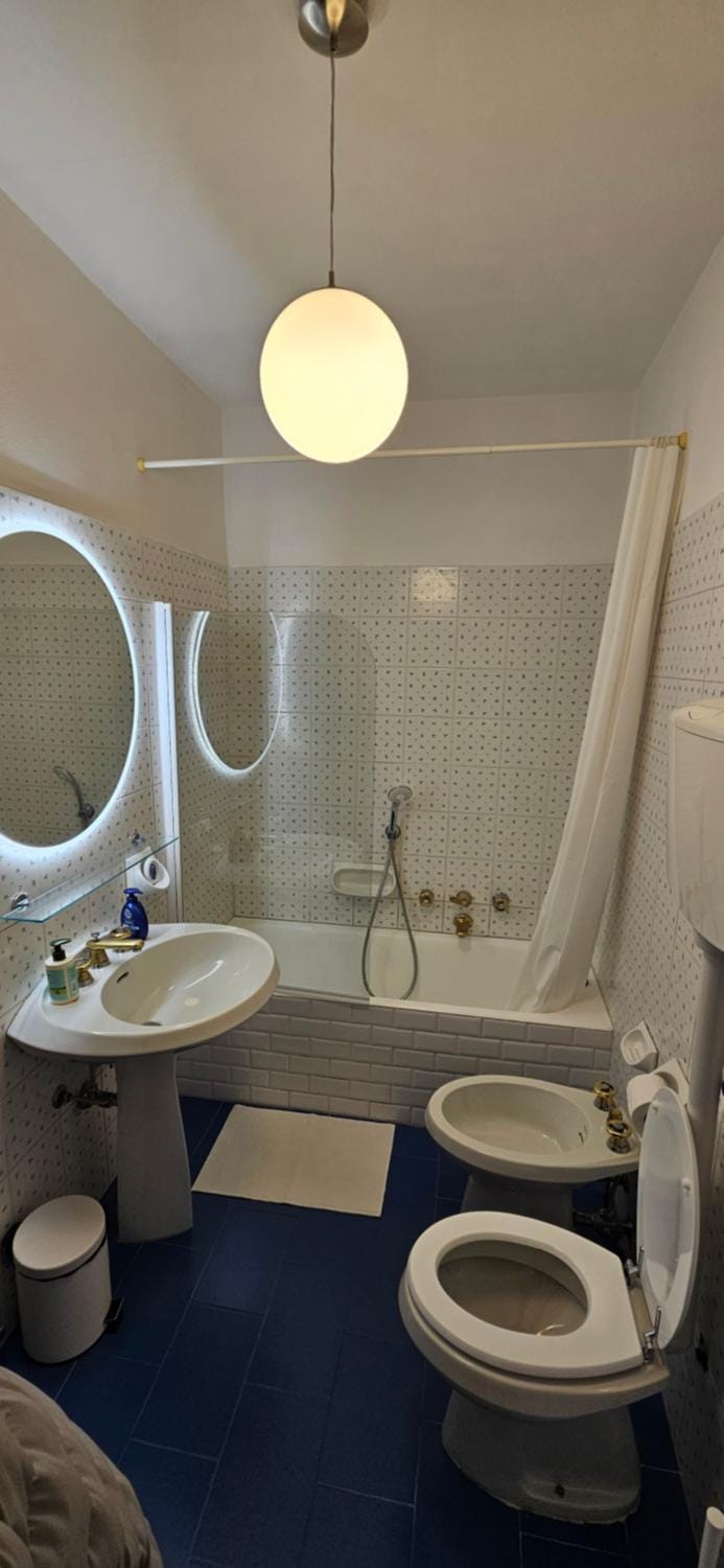 Toilet, Bathroom, Bath