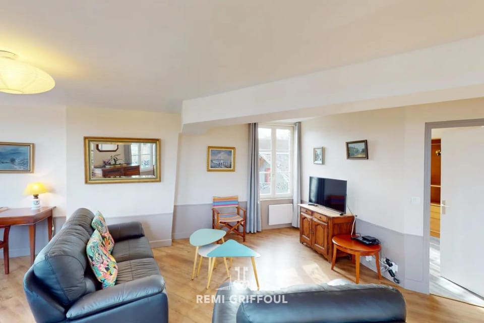 Duplex Traversière Spacious 100m from the Port 4 Guests Apartment in Honfleur