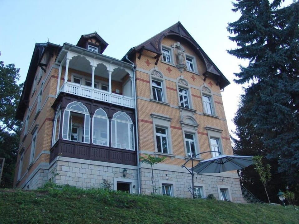 Property building, Other