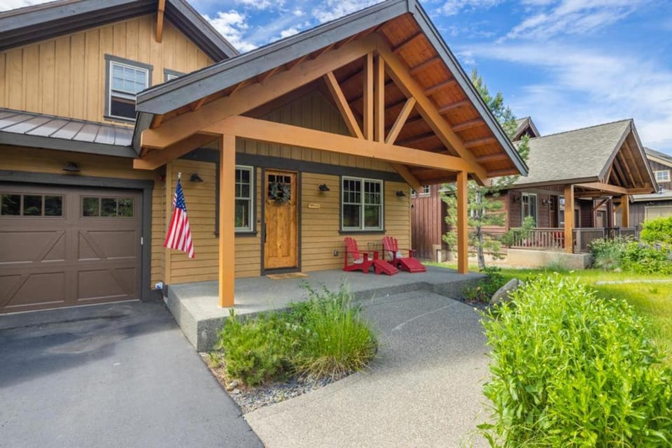 Central Location w/ Suncadia Pool Access House in Kittitas County