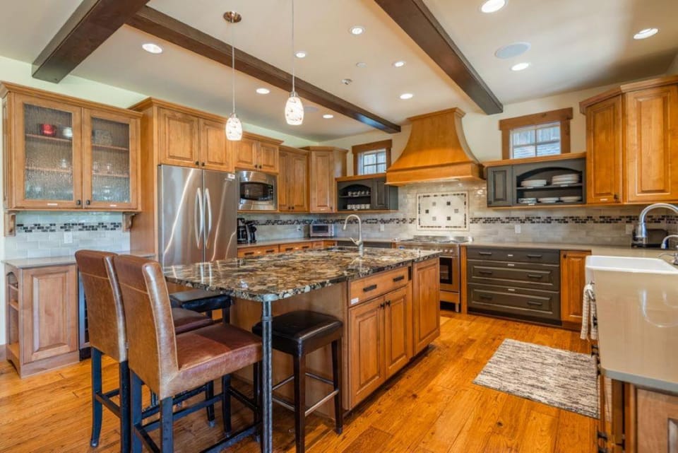 Family Fun, Hot Tub, Suncadia Pool Access House in Kittitas County