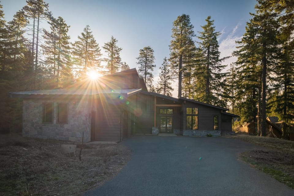 Family Friendly w/ Suncadia Pool Access House in Roslyn