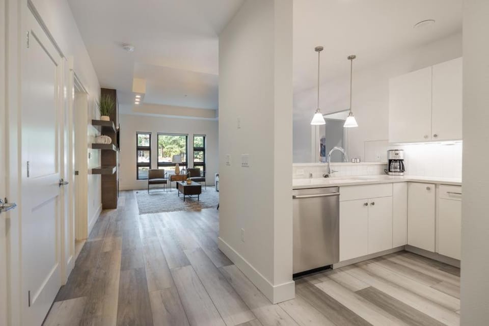 Golf View Condo & Suncadia Pool Access House in Kittitas County