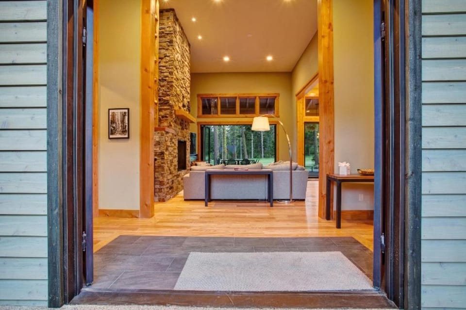 Luxury Golf Views & Suncadia Pool Access House in Roslyn
