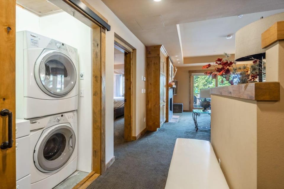 Pet Friendly Condo, Suncadia Pool Access House in Kittitas County