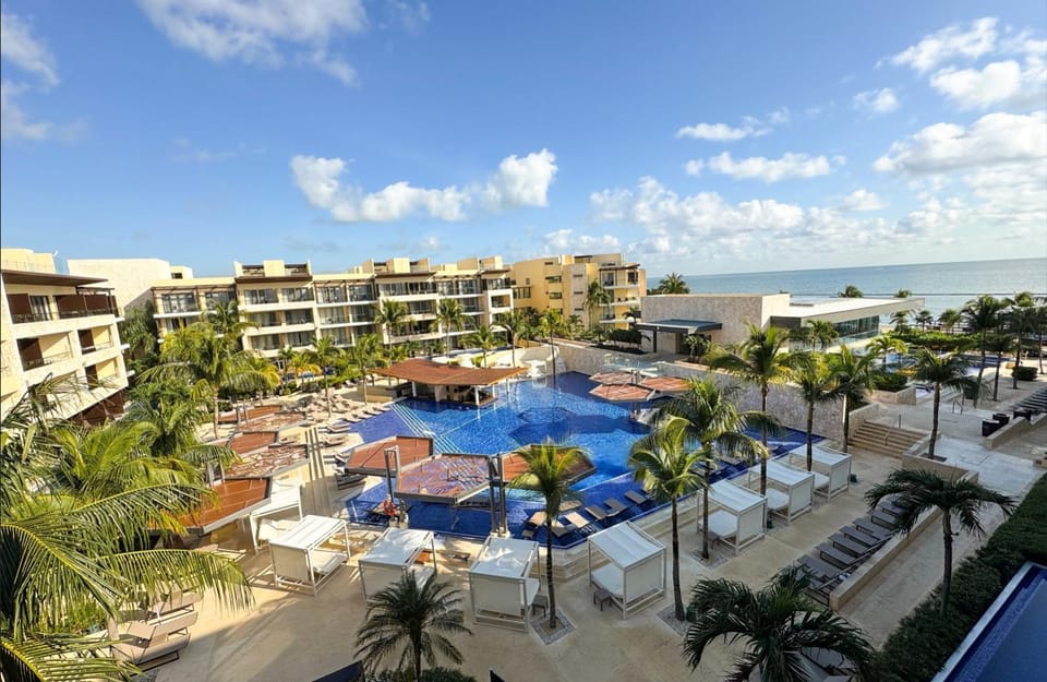 View (from property/room), Pool view