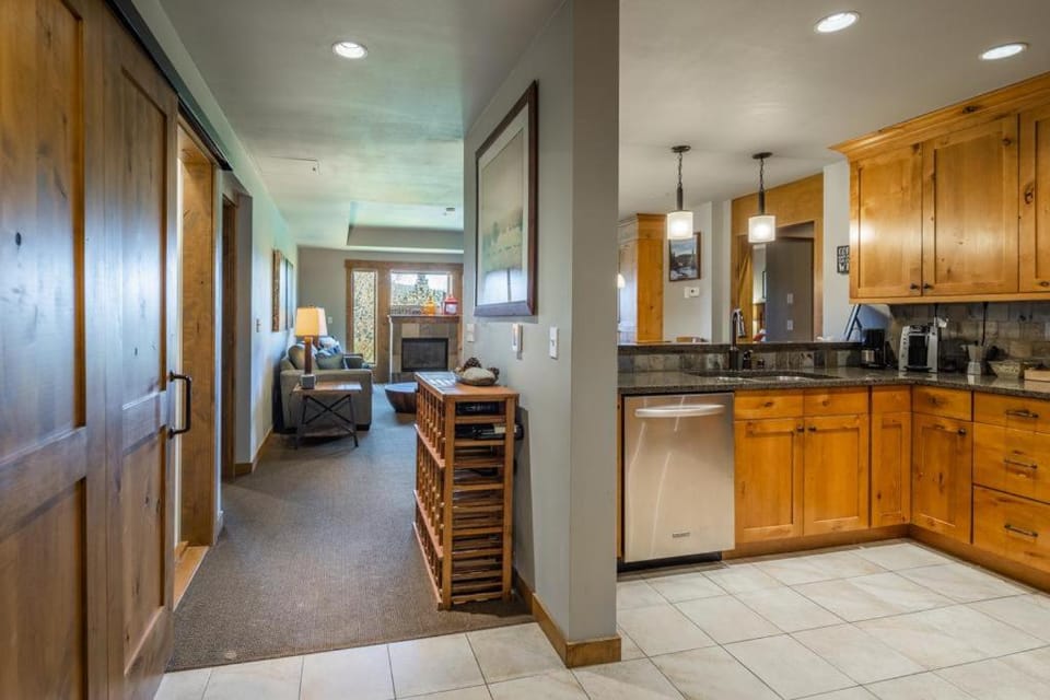Pet Friendly Condo, Suncadia Pool Access House in Kittitas County