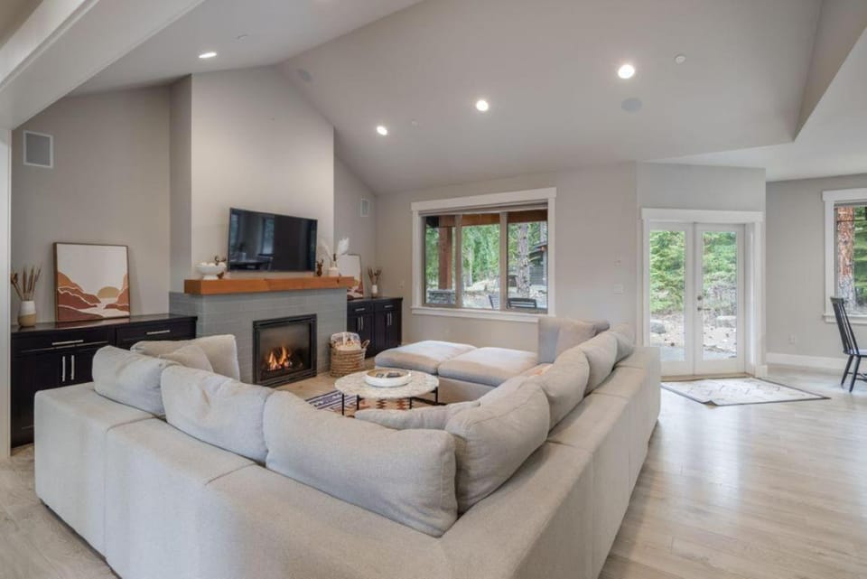 Family Friendly w/ Suncadia Pool Access House in Roslyn