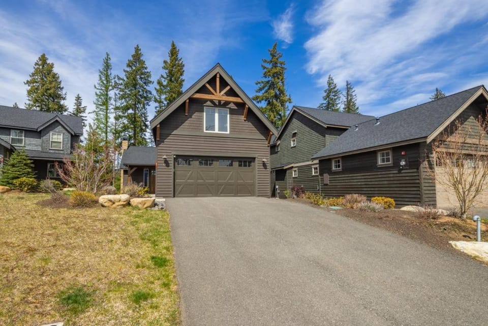 Family Retreat w/ Suncadia Pool Access House in Kittitas County