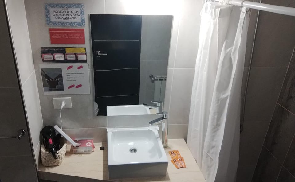 Shower, Bathroom, hair dryier