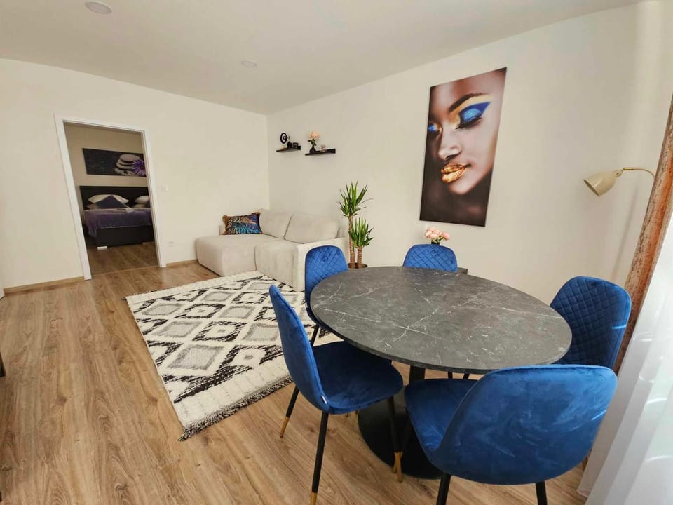 Living room, Seating area, Dining area