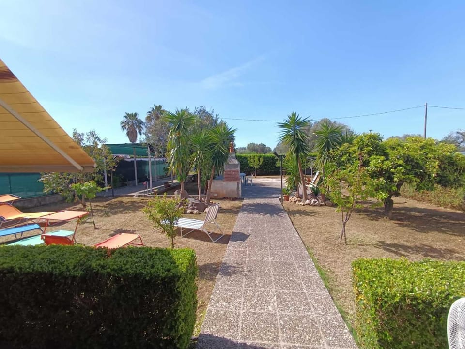 Villa Specchiarica, Via Fano con gazebo auto House in Province of Taranto