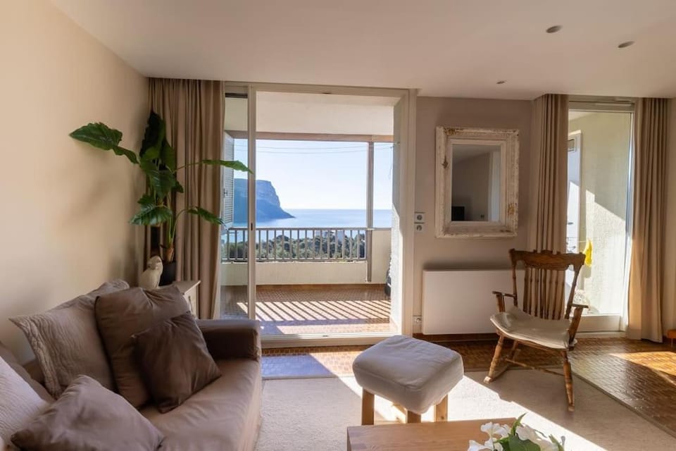 Appartement spacieux avec vue panoramique Apartment in Cassis