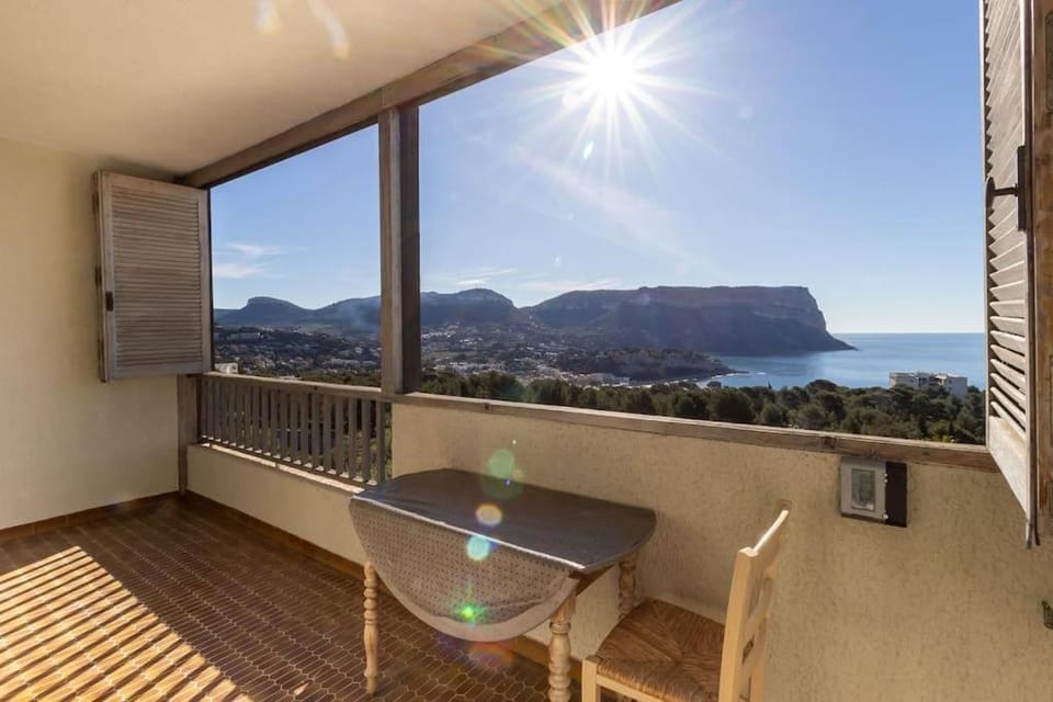Appartement spacieux avec vue panoramique Apartment in Cassis