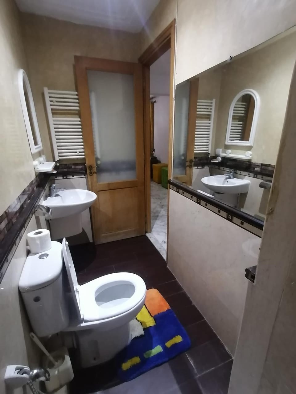 Shower, Toilet, Bathroom, Bath, bidet, towels