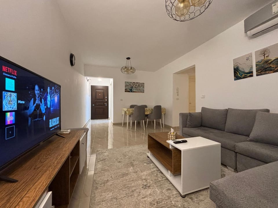 Communal lounge/ TV room, TV and multimedia, Living room, Seating area, Evening entertainment, heating, internet, air conditioner