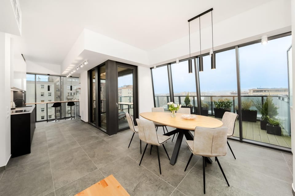 Patio, View (from property/room), Balcony/Terrace, Kitchen or kitchenette, Dining area