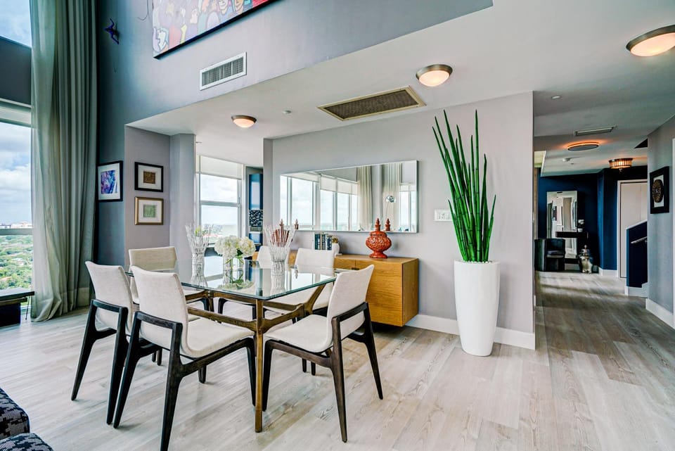 Luxury 2-story Penthouse located in Coconut Grove Hotel-includes Parking Apartment in Coconut Grove