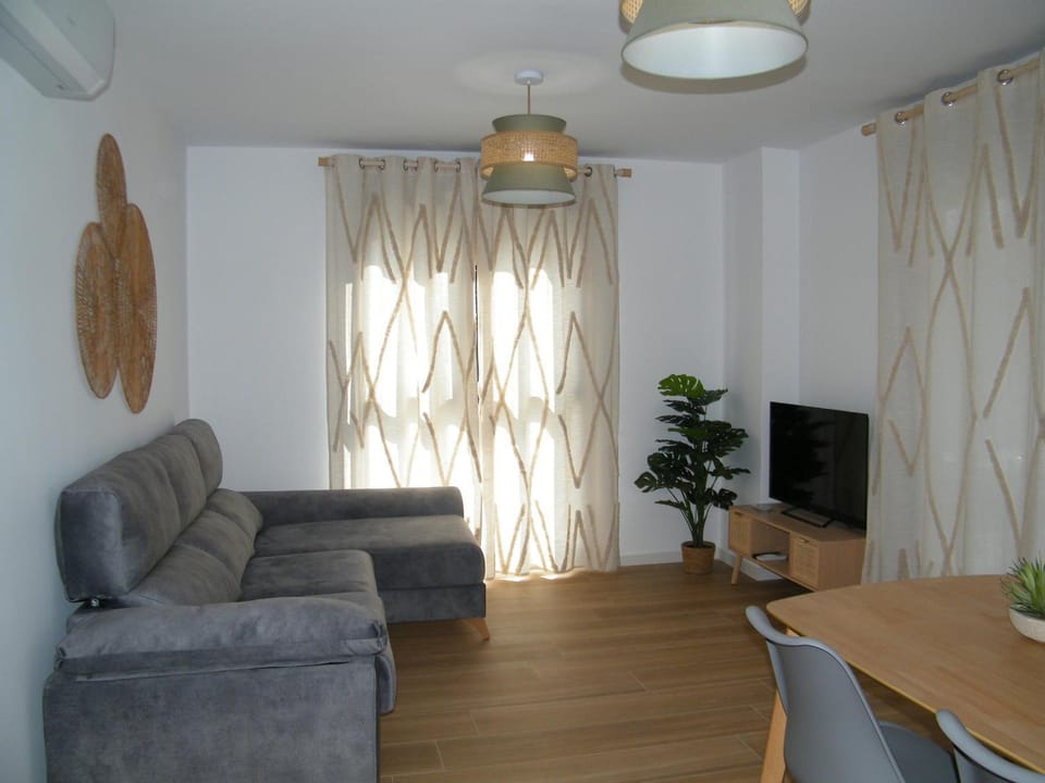 Apartamento en Playa de Gandía: 2 Dorm, Aire Acond, Piscina, Parking. Exclusivo Familias - ES-314-16 Apartment in Safor