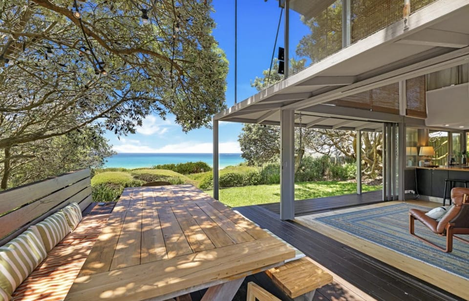 One Hundred Banksias House in Culburra Beach