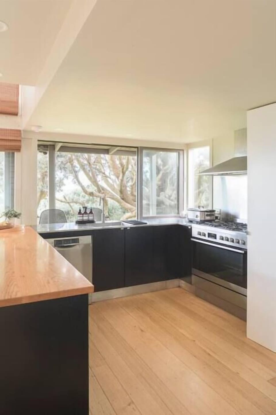 One Hundred Banksias House in Culburra Beach