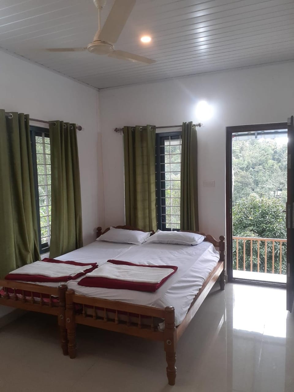 Bed, Bedroom, fireplace