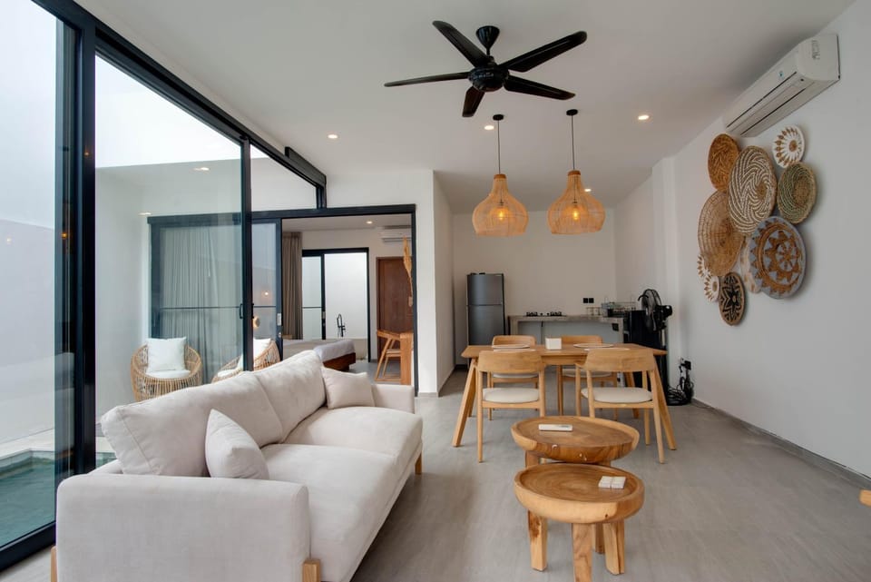 Living room, Dining area, kitchen