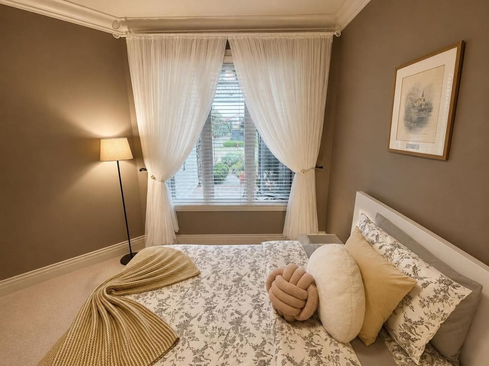 Scorpio House Langley -ROOM 1 Separate restroom Vacation rental in British Columbia